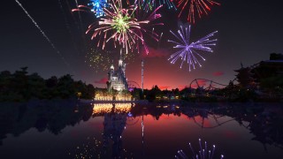 New Planet Coaster &quot;Summer Update&quot; adds fireworks, billboards, new coasters and more