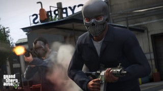 GTAV screenshots appear in Max Payne 3